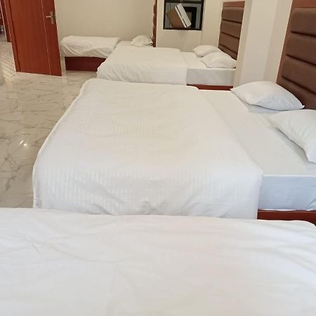 Hotel Kaushik Palace 哈里瓦 外观 照片