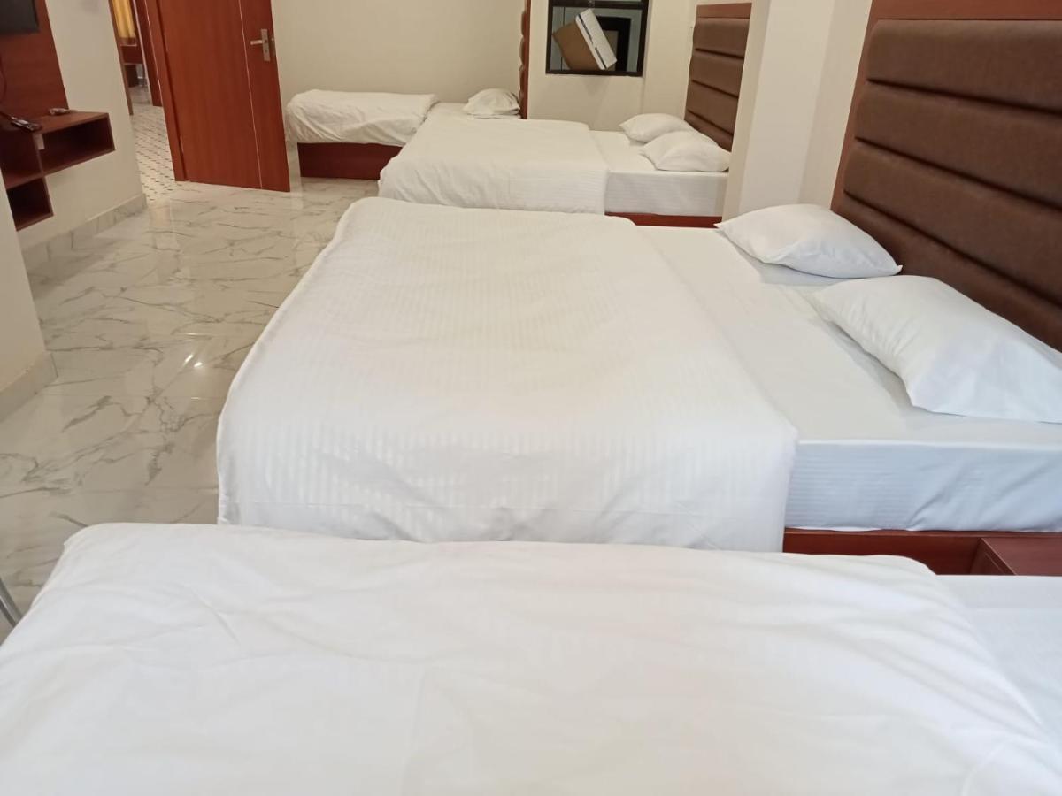 Hotel Kaushik Palace 哈里瓦 外观 照片