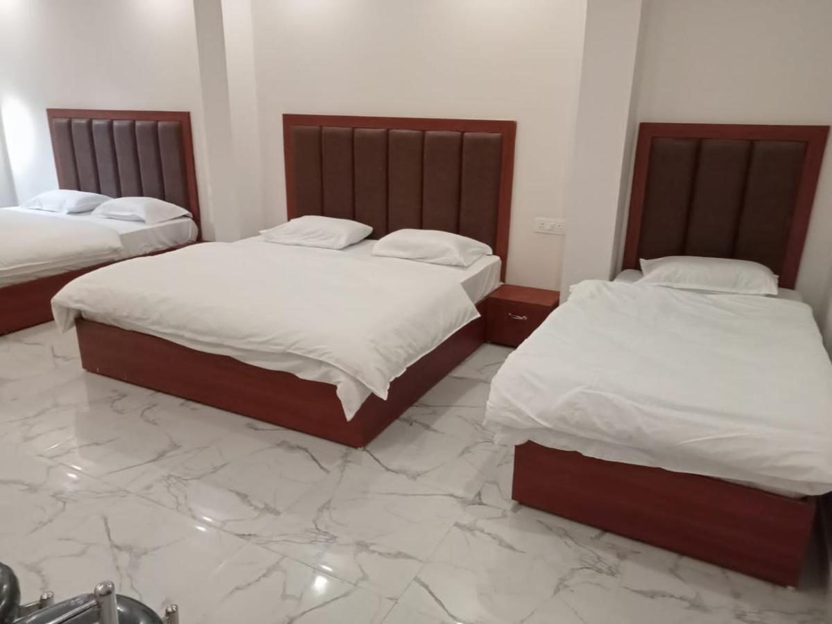 Hotel Kaushik Palace 哈里瓦 外观 照片
