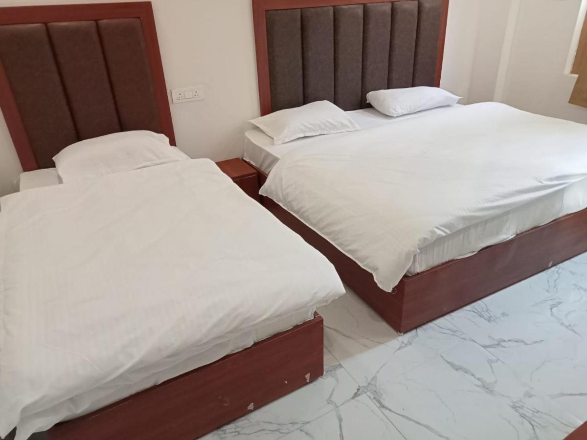 Hotel Kaushik Palace 哈里瓦 外观 照片