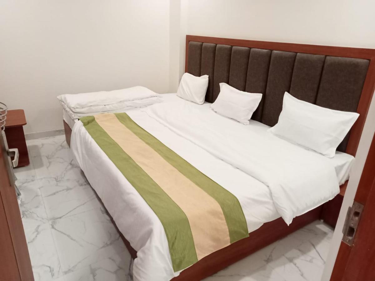 Hotel Kaushik Palace 哈里瓦 外观 照片