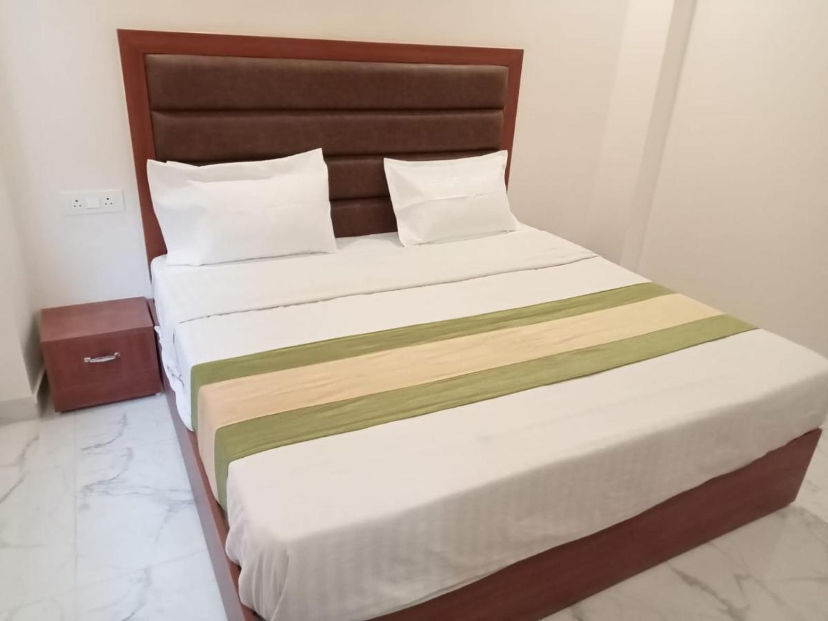 Hotel Kaushik Palace 哈里瓦 外观 照片